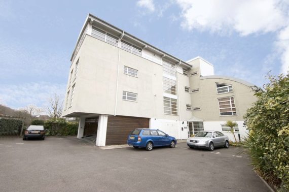 2 Bedroom Flat